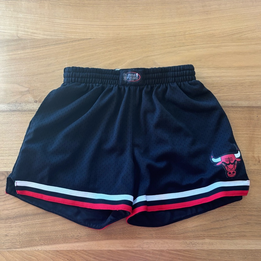 Mitchell & Ness Hardwood Classics Women’s Basketball Shorts